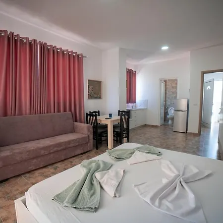Deepblue Apts 1 * ساراندا